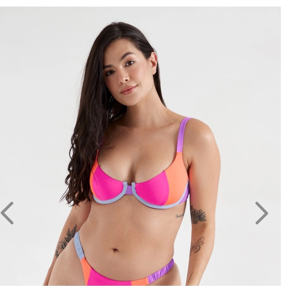 Oneone swimwear bikini top
